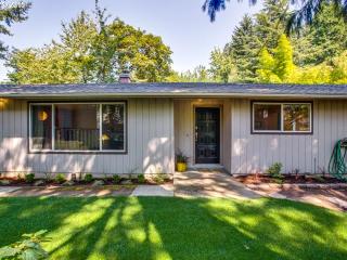 4704 57th Ave, Portland, OR 97221-1980