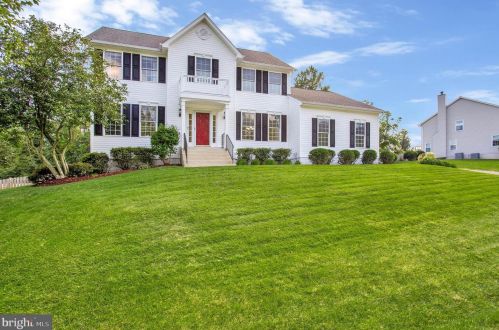 66 Cross Point Dr, Owings, MD 20736-3323