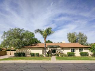 1538 Hale St, Mesa, AZ 85203-3820