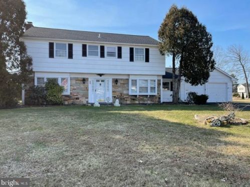 89 Tyler Dr, Willingboro, NJ 08046-3640