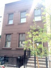 18 Fayette St, Brooklyn NY  11206-4508 exterior