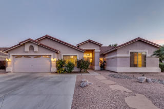 171 Windsor Dr, Gilbert, AZ 85233-8317