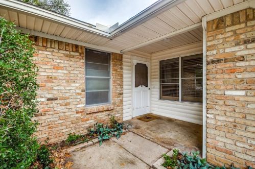 1014 Imperial Dr, Denton, TX 76209-8612