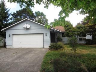 2386 Wintergreen Ave, Salem, OR 97304-1915