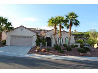 2569 Olivia Heights Ave, Henderson NV  89052-7130 exterior