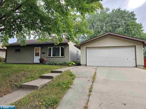 3206 Outer Dr, Hibbing, MN 55746-2655