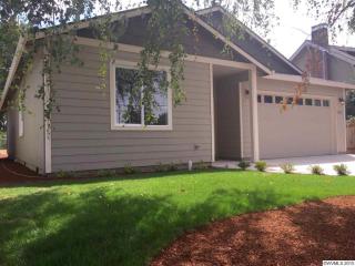 3170 D St, Salem, OR 97301-2877