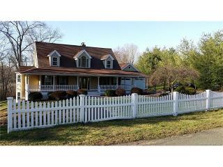 17 Chucta Rd, Seymour, CT 06483-2240