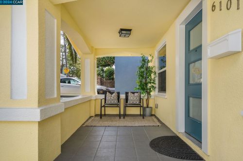 6101 Laird Ave, Oakland, CA 94605-1740