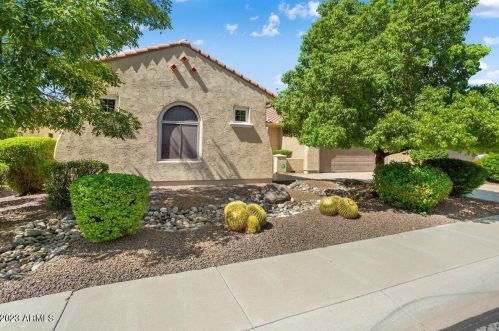 26500 Mohawk Ln, Buckeye, AZ 85396-9260