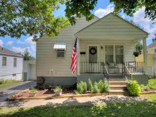 6219 36th Ave, Omaha, NE 68107-3825