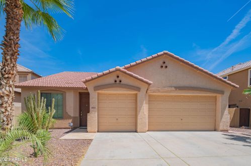 8923 40th Dr, Laveen, AZ 85339-7813