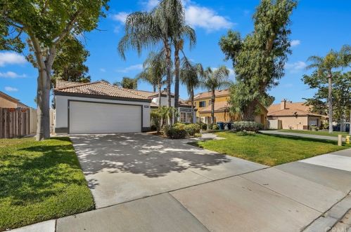 705 Fuchsia Ln, Perris, CA 92571-3607