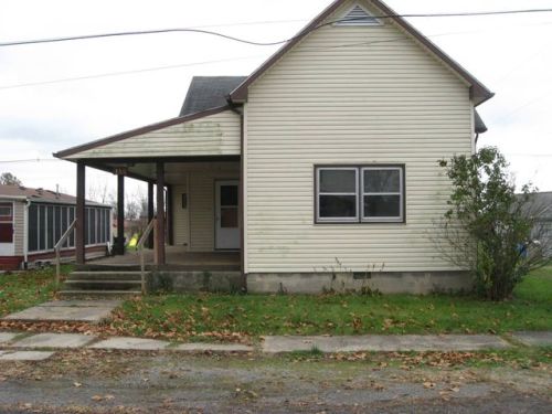 195 Market St, Orchard Island, OH 43331-9531