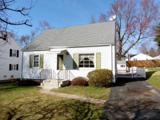 12 Hathaway Ave, Enfield CT  06082-4354 exterior