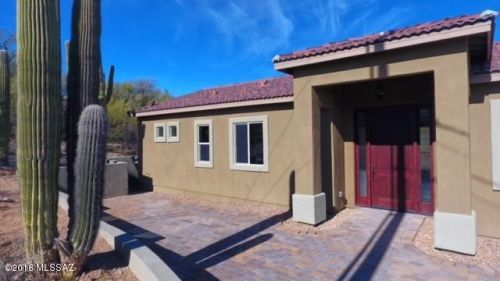 4523 Hacienda Del Sol Rd, Tucson, AZ 85718-6619