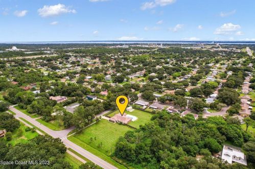 2385 Westminster Dr, Cocoa, FL 32926-6301