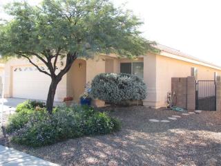 9446 Pale Blue Topaz Ln, Tucson AZ  85747-5717 exterior