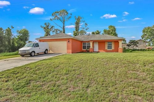 3707 4th St, Lehigh Acres, FL 33976-2208