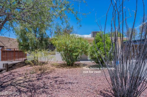 4937 3rd St, Tucson, AZ 85711-1257