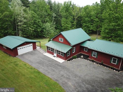 839 Lake Ferndale Dr, Springfield, WV 26763