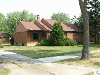 1017 13th St, Virginia MN  55792-2244 exterior