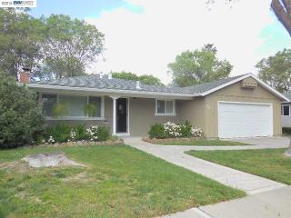 4159 Jensen St, Pleasanton CA  94566-6207 exterior