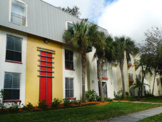 2159 Nursery Rd, Clearwater FL  33764-2620 exterior