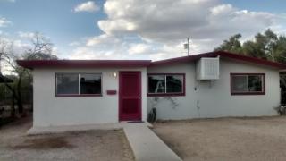 2051 32nd St, Tucson, AZ 85713-3833