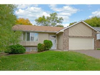 2907 Douglas Dr, Minneapolis, MN 55422-2404