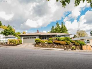 29 Bancroft St, Portland, OR 97239-4049