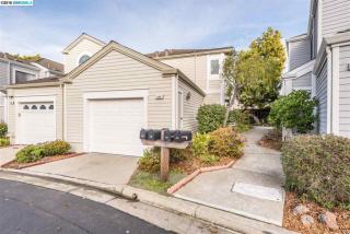 177 Parfait Ln, Alameda, CA 94502-6571