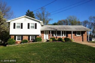 6119 Rockglen Dr, Springfield VA  22152-1836 exterior