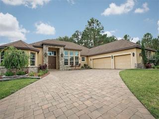 718 Oaks Shores Rd, Leesburg, FL 34748-7152