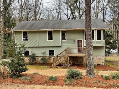 3155 Malvern Dr, Lithonia, GA 30039-6188