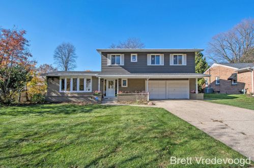 2351 Okemos Dr, Grand Rapids, MI 49506-5378