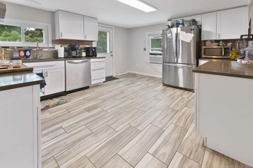 30 Lambert Dr, Norwich CT  06360-1735 exterior