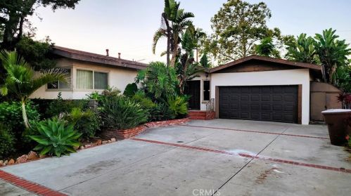 2115 Pacific Ave, Anaheim, CA 92804-6048