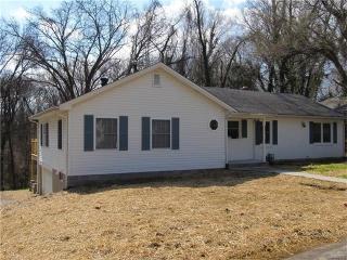 44 Washington Pl, Edwardsville, IL 62025-2477