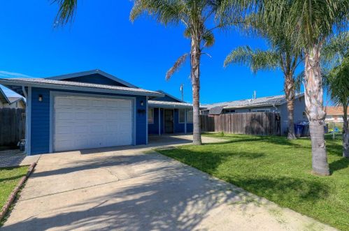 268 10th St, Merced, CA 95341-6311