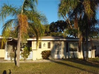 1017 Amble Ln, Clearwater, FL 33755-3702