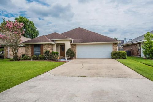 202 Glade Blvd, Lafayette, LA 70506-7837