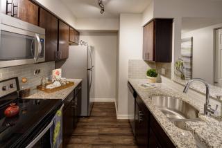 1652 Brookdale Rd, Naperville IL  60563-2127 exterior