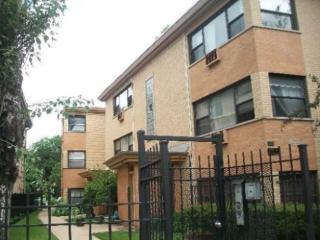 7608 Rogers Ave, Chicago, IL 60626-1225