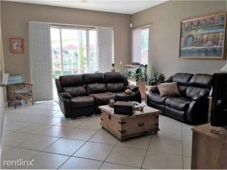 12980 52nd St, Hollywood FL  33027-5452 exterior