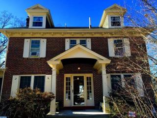 1508 Alsace Rd, Reading, PA 19604-1860