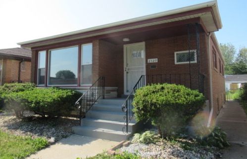 2127 82nd Pl, Chicago, IL 60620-5357