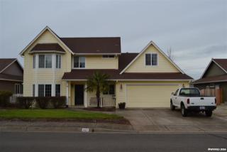 667 Summerview Dr, Stayton, OR 97383-1292