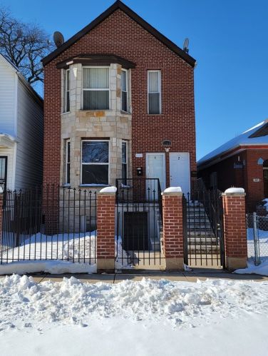 6346 Saint Lawrence Ave, Chicago, IL 60637-3317