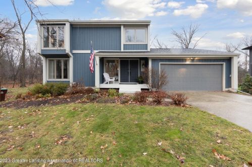 1172 Buckingham Rd, Haslett, MI 48840-9729